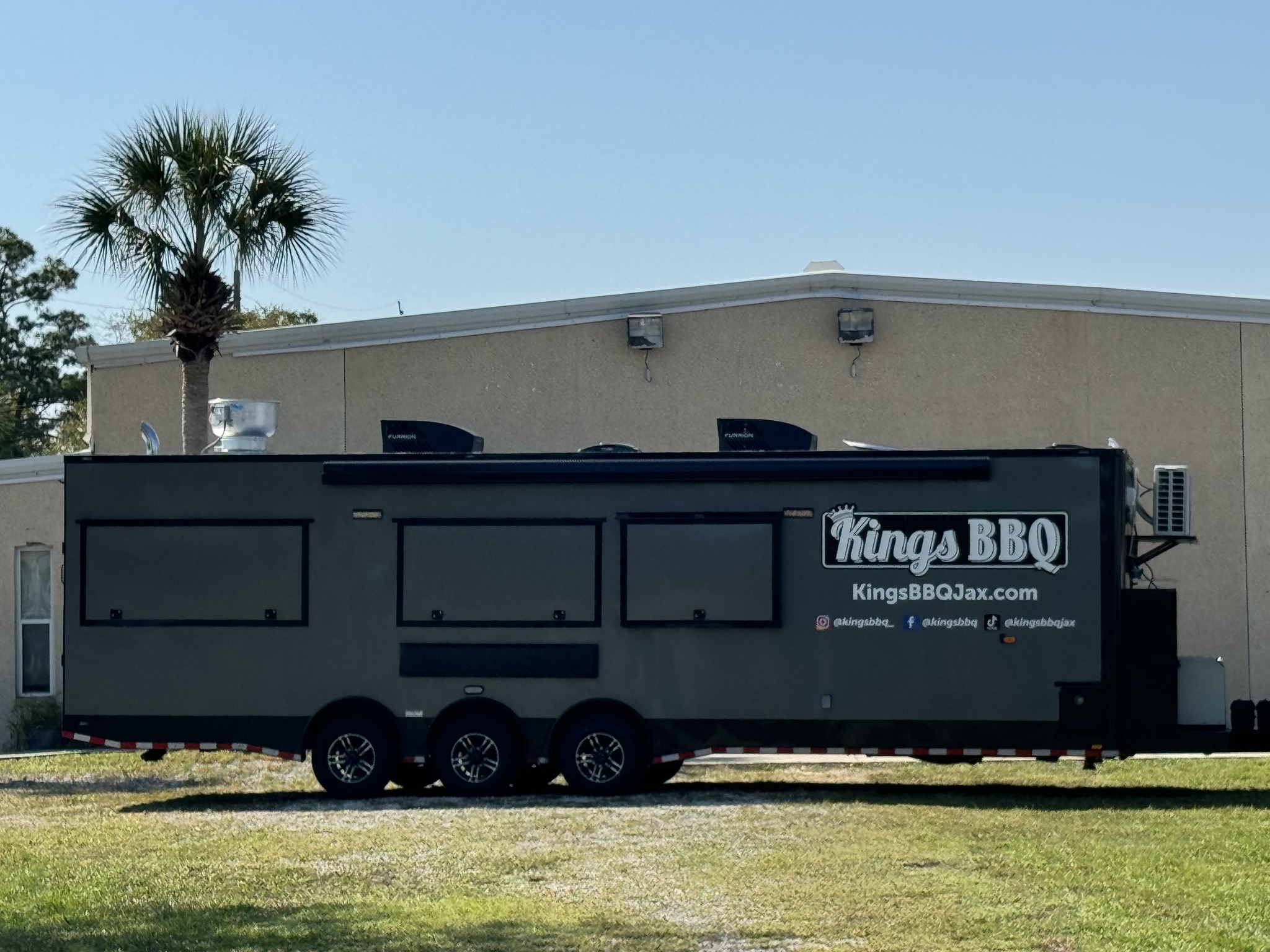 Kings BBQ Lunch Service Trailer Pic